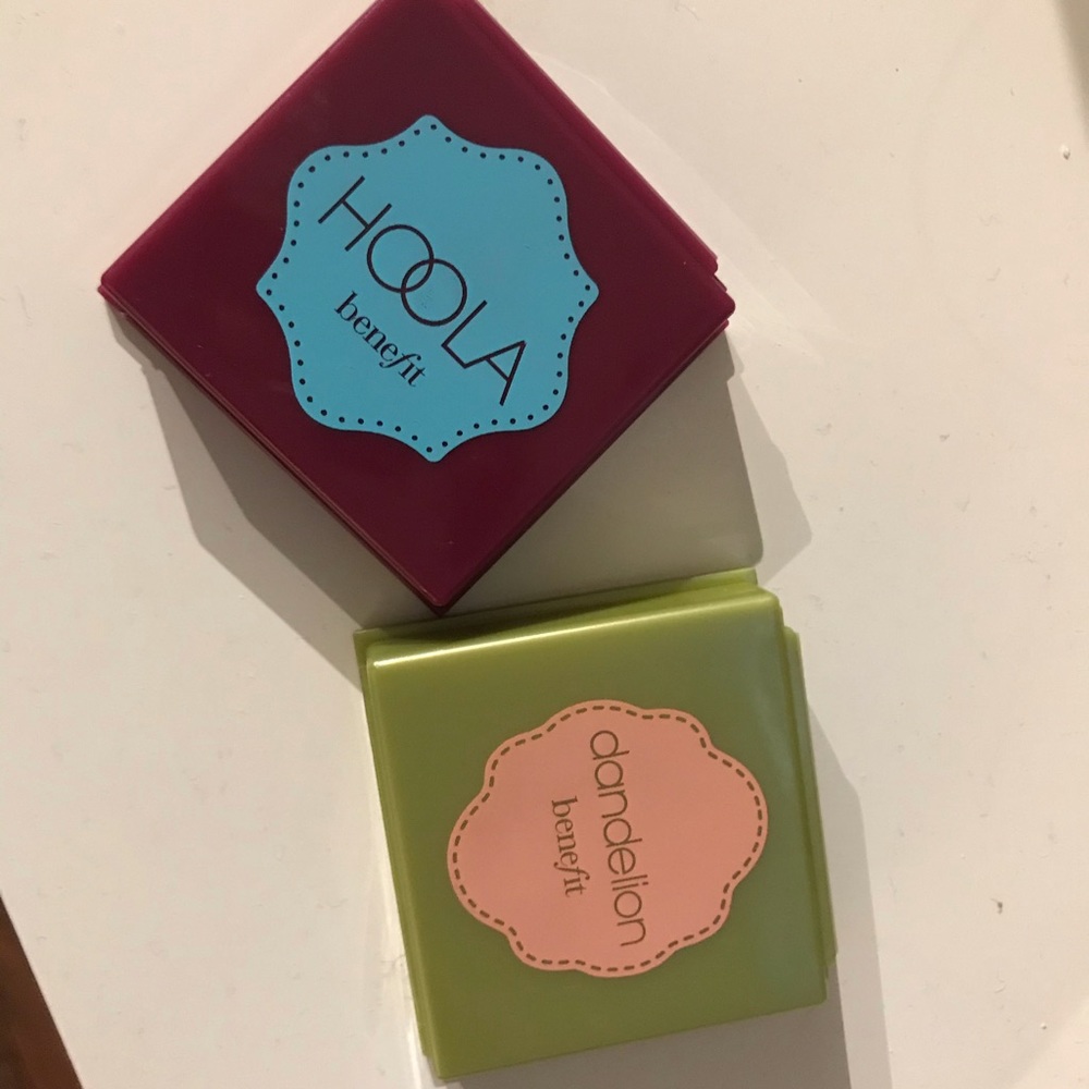 Benefit Dandelion and Hoola mini size